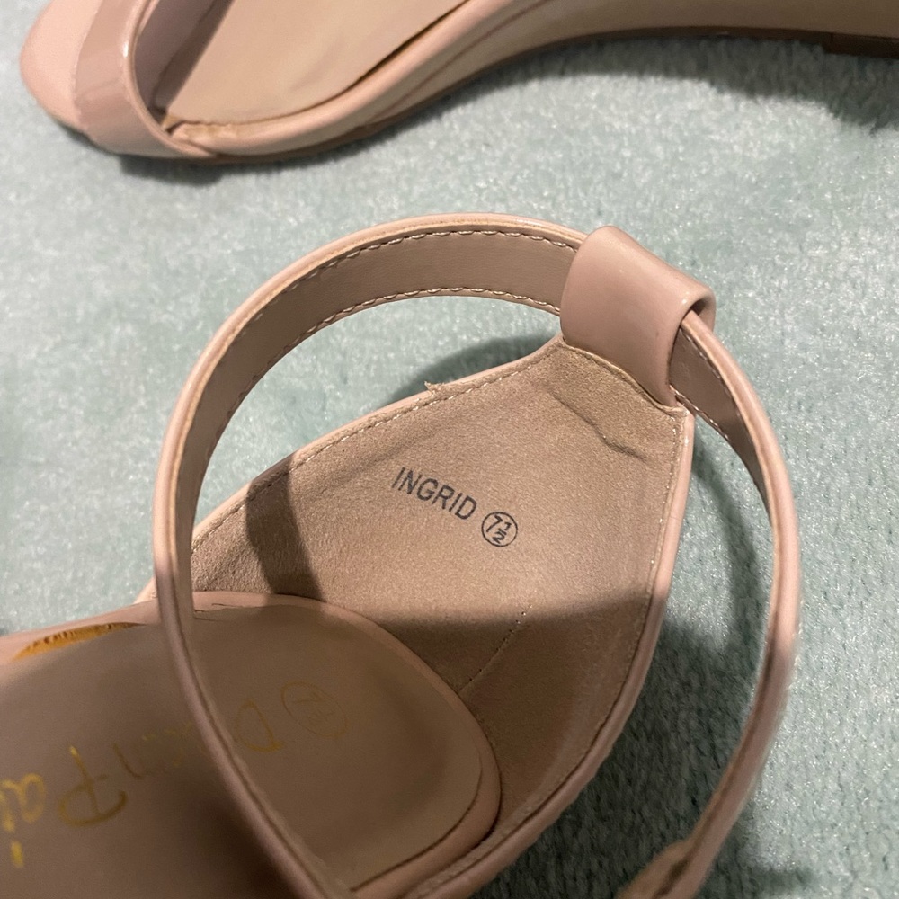 Heels - Picture 4 of 6